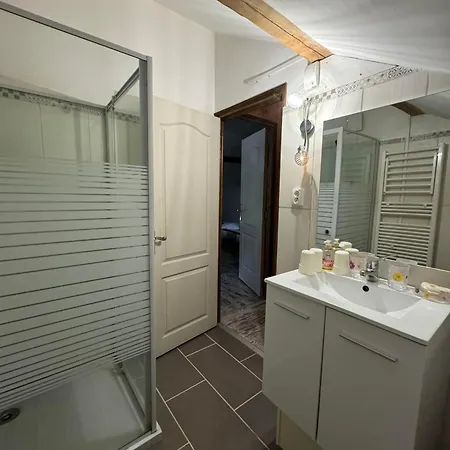 アパート Emeraude